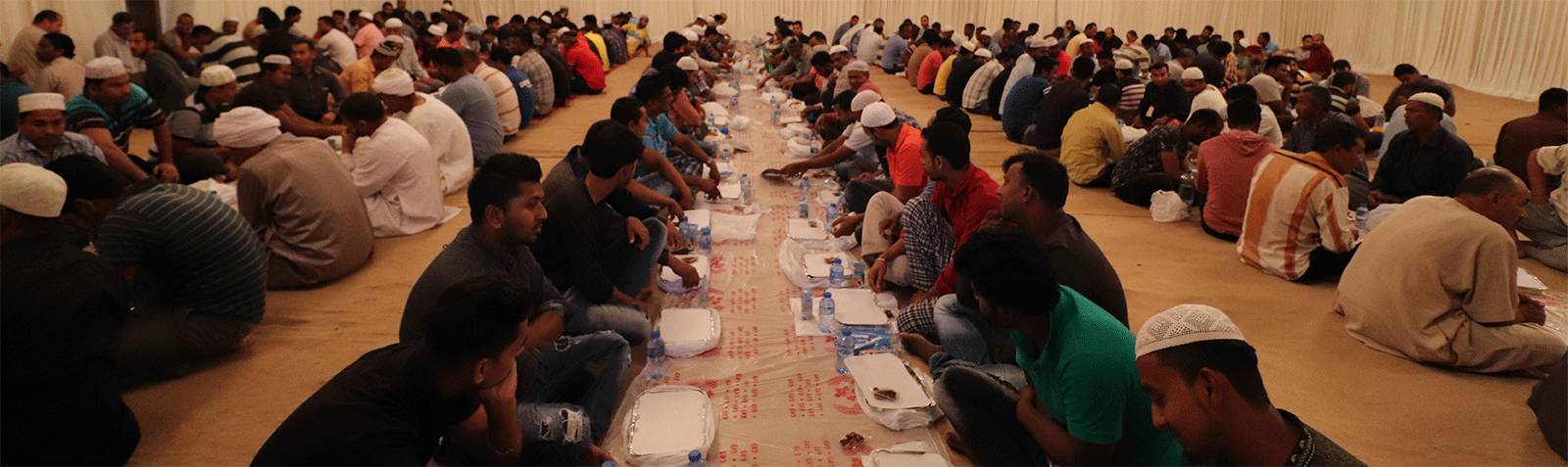 إعلان بانر عن رعاية مشروع إفطار مع شريك خيري.