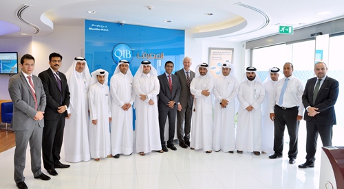 Photo showing senior management inaugurating a branch.