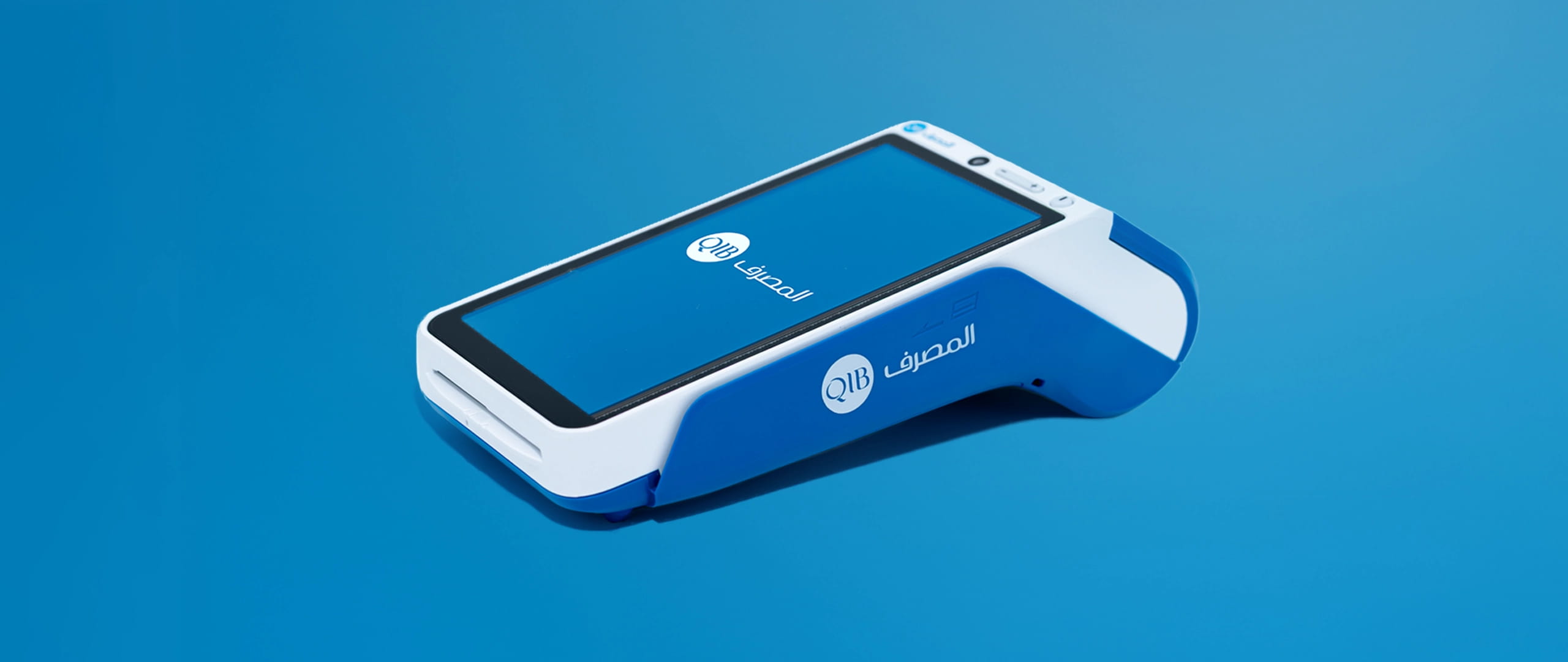 Point-of-sale terminal device displayed on plain background.