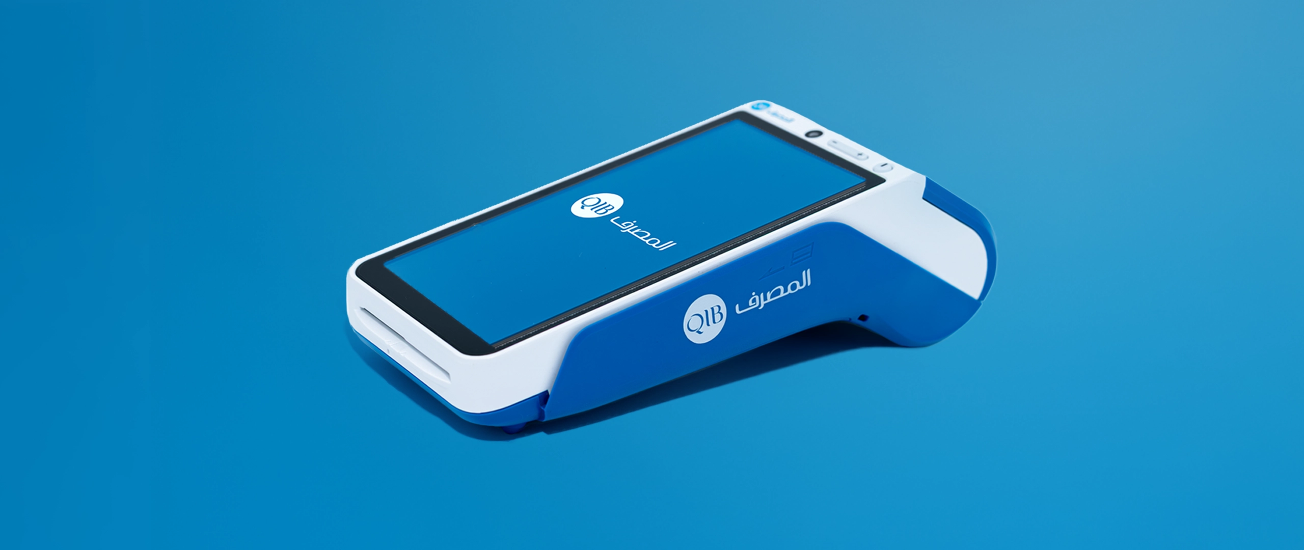 Point-of-sale terminal device displayed on plain background.