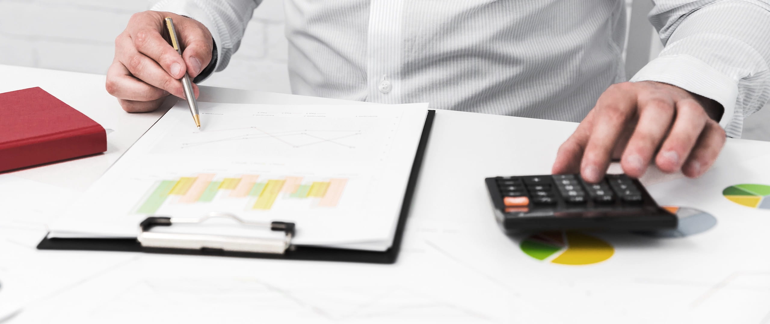 بلاطة وثيقة المستثمر بدون تسمية قابلة للقراءة.
