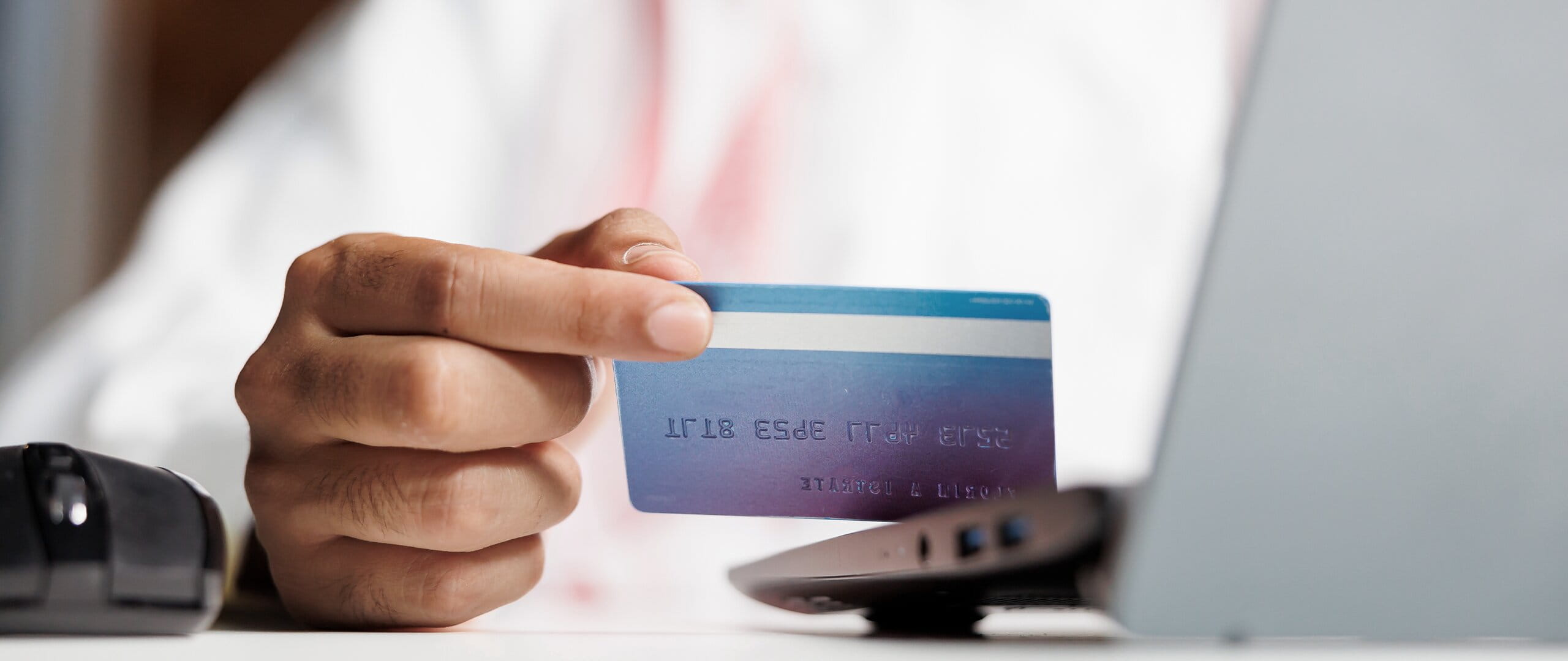 Banner presenting card security tips and safe usage guidance.